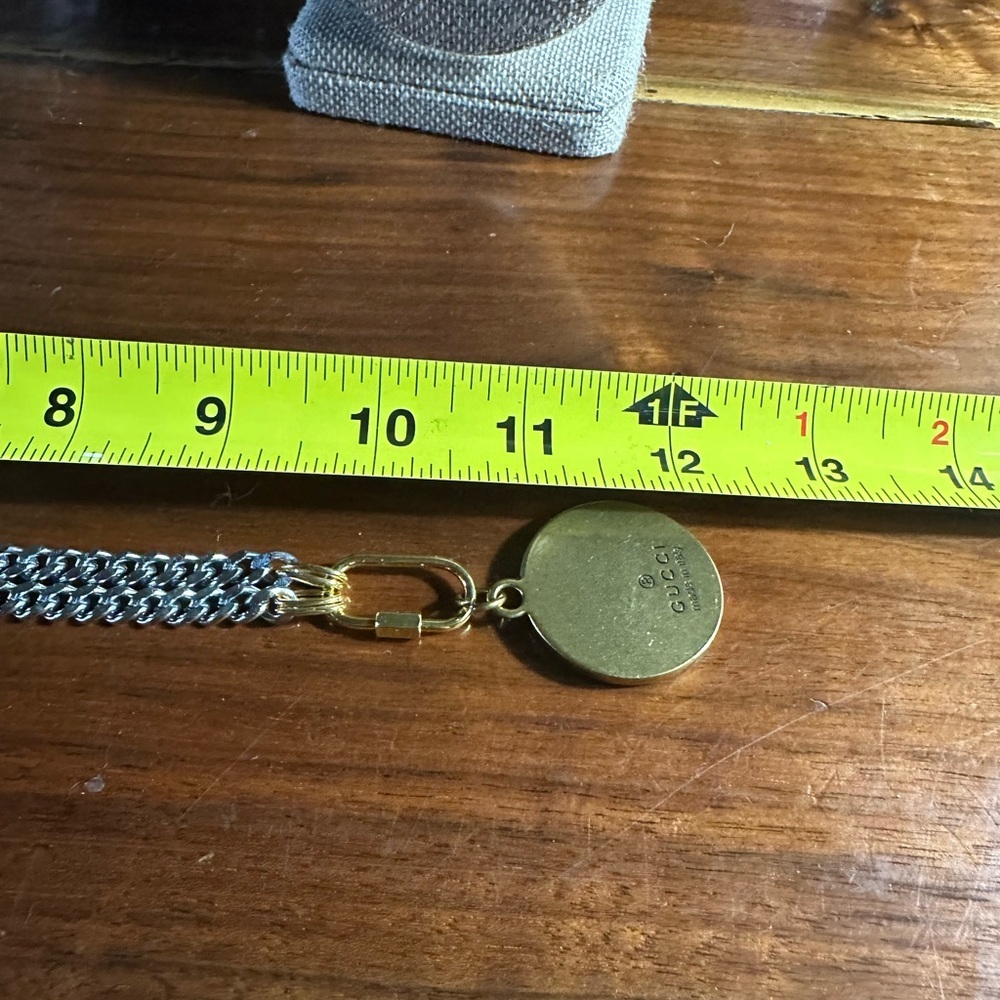 Gucci pendant on aftermarket Bee - Picture 5 of 7